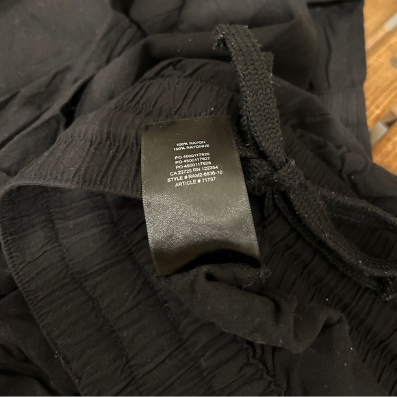 ARITZIA SUNDAY BEST ~ 100% Rayon Joggers ~ size XS - Picture 6 of 7